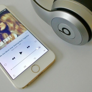 e iPhonel(f)(hu)BeatsҲ^